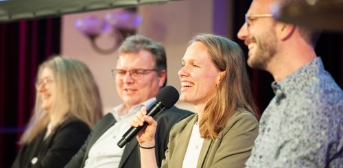 Dr. Daniela Ullmann beantwortet Fragen aus dem Publikum