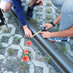 Lego-Planungswerkstatt: Wir messen die Breite einer Schiene
