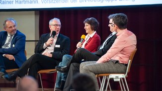 Infoveranstaltung 2020: Blick auf die Bühne