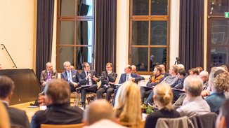 1. Dialogforum: Blick in den Saal