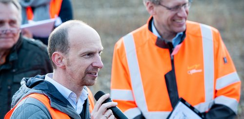 Lokalforum Haundorf 2019: Florian Gräf (ehemaliger Technischer Leiter beim ZV StUB) erklärt den Streckenabschnitt